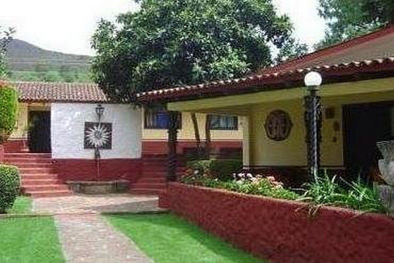 Lago Sol Hotel & Suites Tzintzuntzán Εξωτερικό φωτογραφία