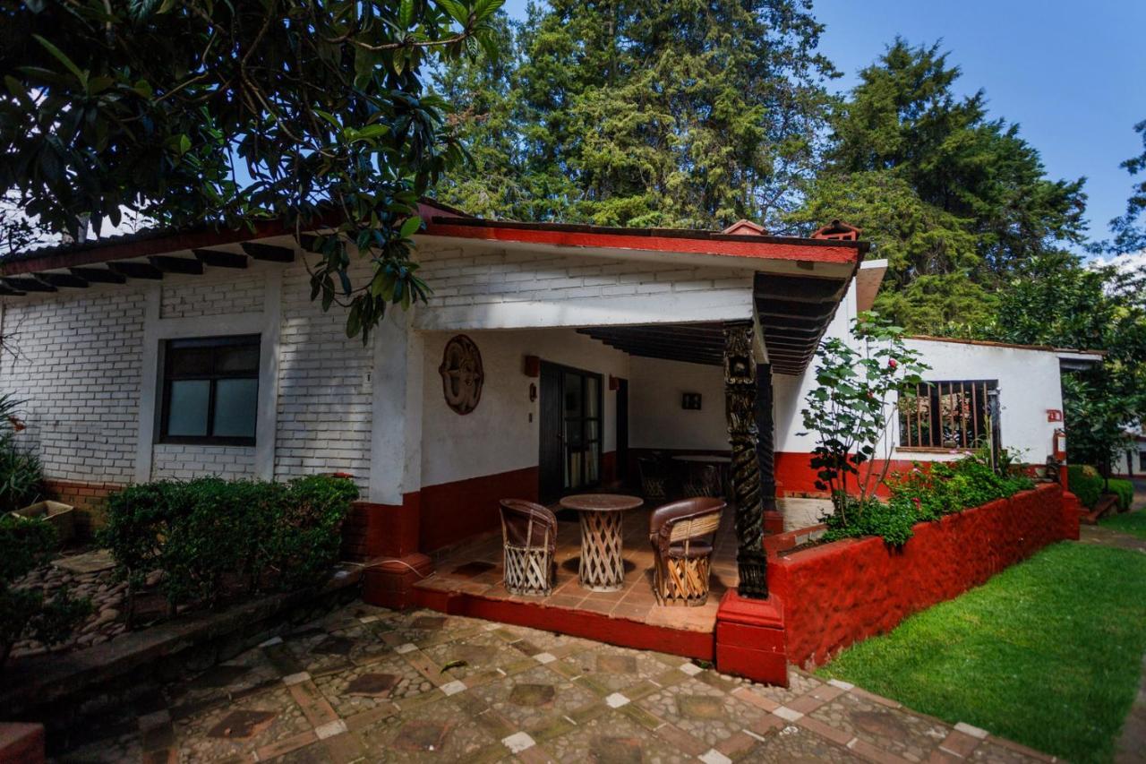 Lago Sol Hotel & Suites Tzintzuntzán Εξωτερικό φωτογραφία