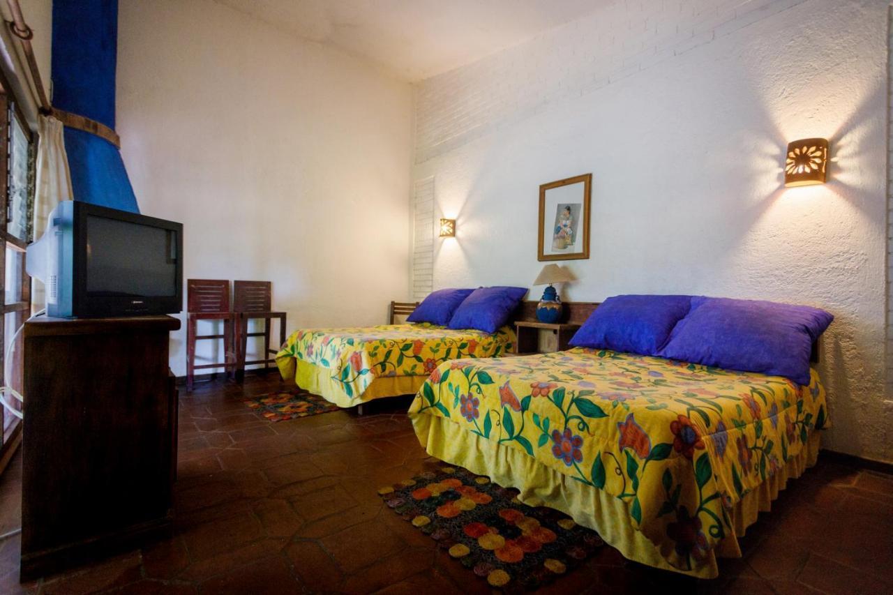 Lago Sol Hotel & Suites Tzintzuntzán Εξωτερικό φωτογραφία